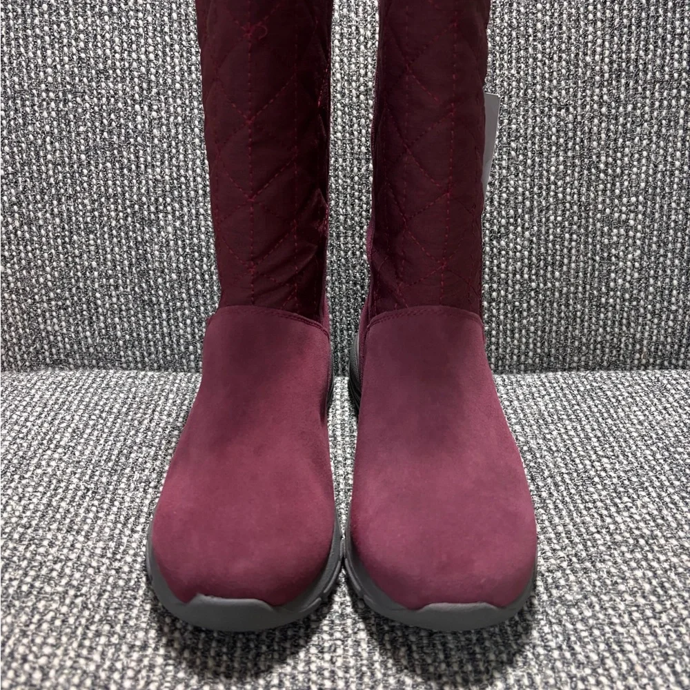 Lands End Women's Burgundy Quilted Faux Fur Lined Winter Boots Size 7D - Picture 2 of 7